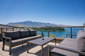 Luxury 6-bedroom Penthouse Apartment - The Beacon with 3 Spas